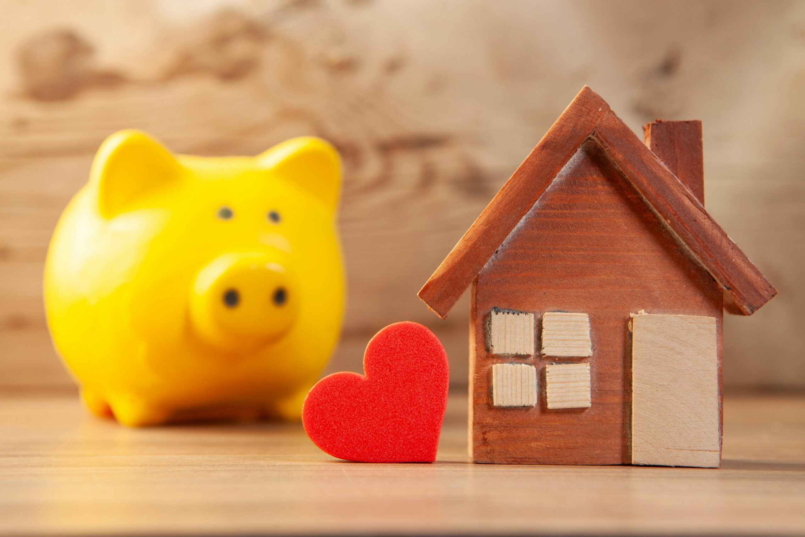 ¿Cuánto dinero necesito para comprar un piso en España en 2025?